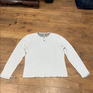 Lululemon Men’s Gray Henley